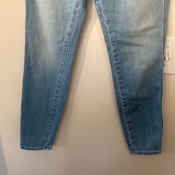 Closed Italian Light-washed Denim Jeans 26 - Picture 3 of 9